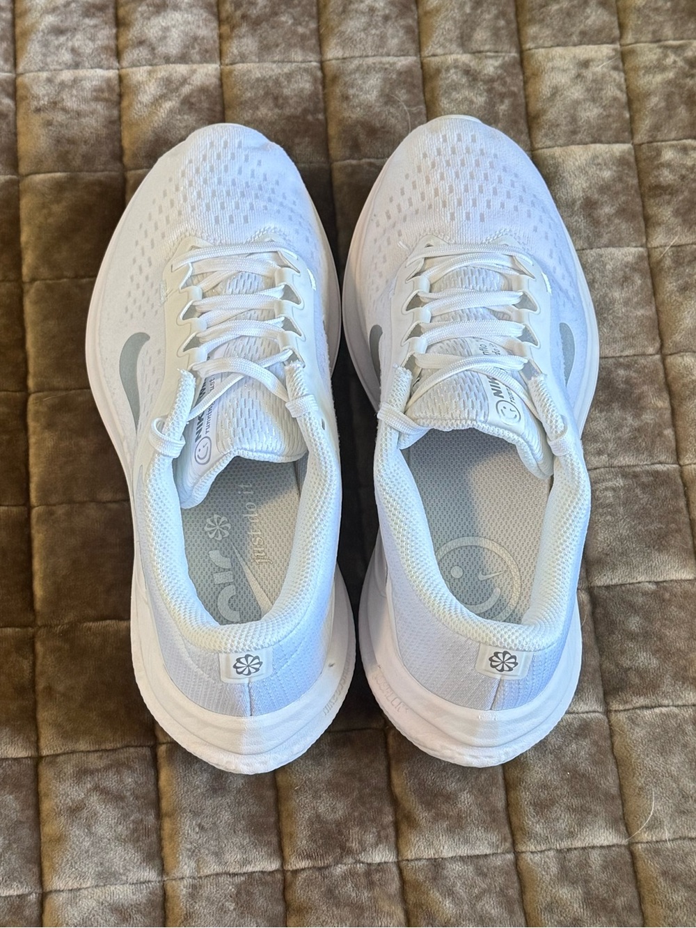 Nike Air Zoom Winflo 10 Women's Size 7